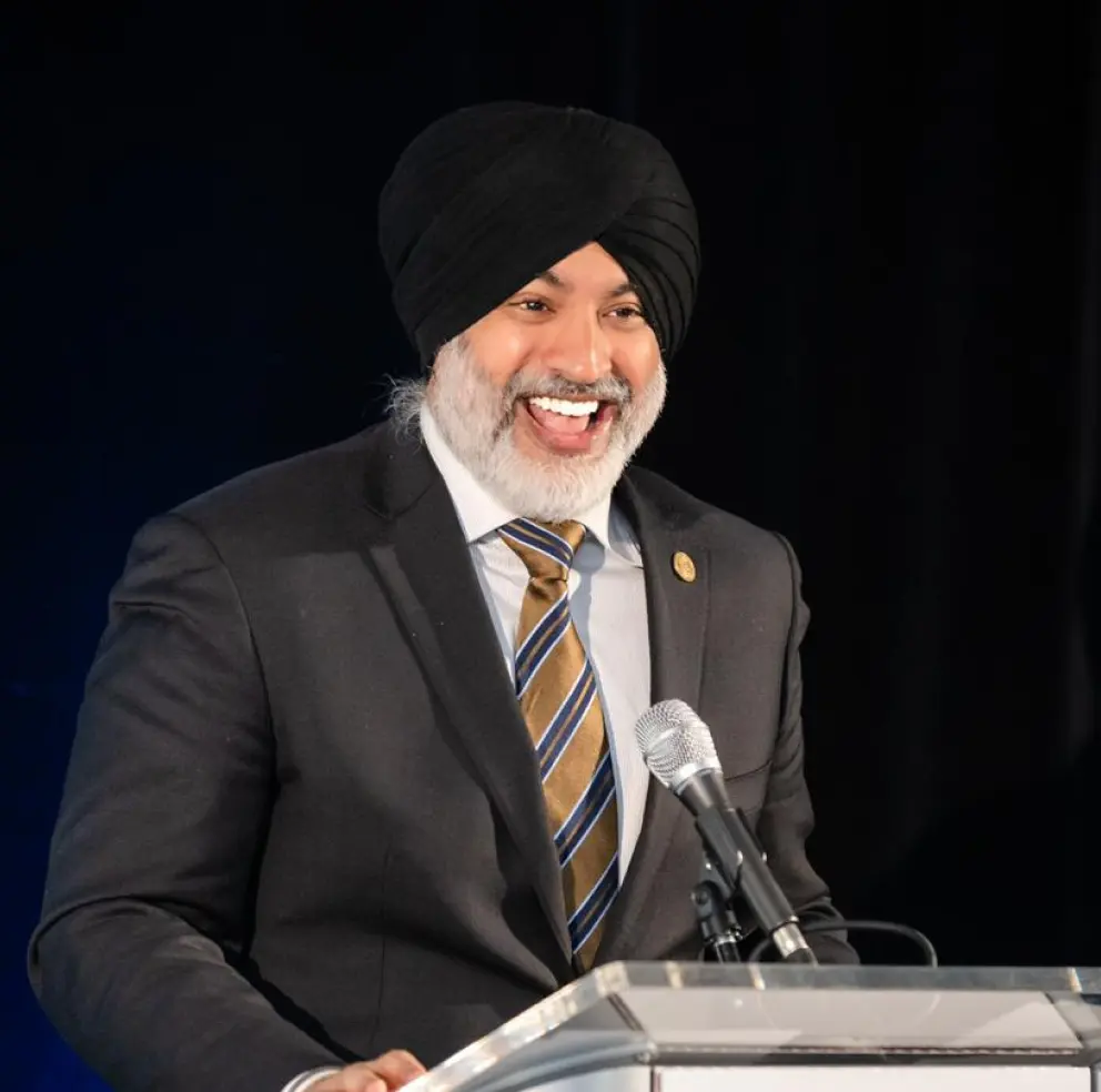 About Harkirat Singh (4)